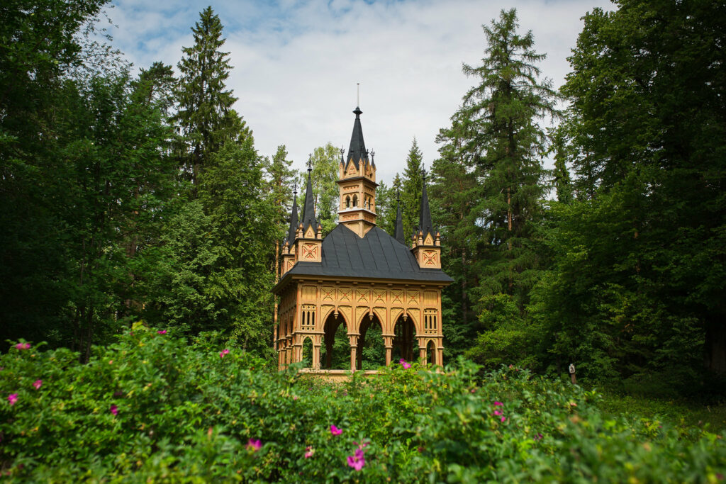 Aulanko ruusulaakson paviljonki