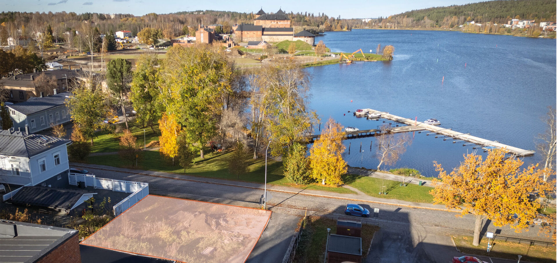 Hämeenlinnassa Palanderin tontti on ranta ja linnanäkymillä
