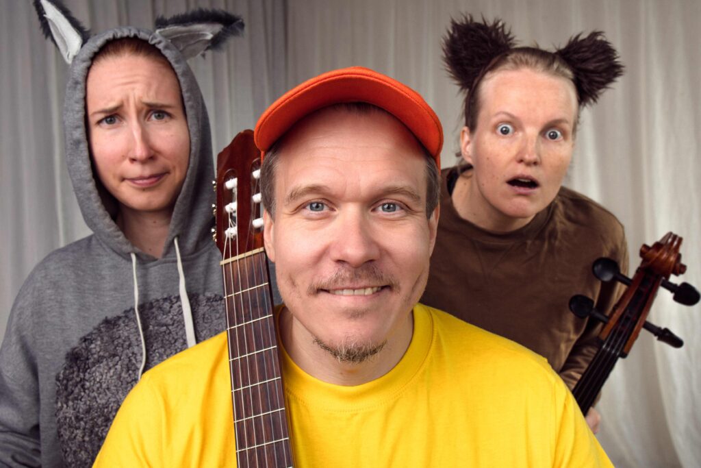 NUKKU-yhtyeen esiintyjät