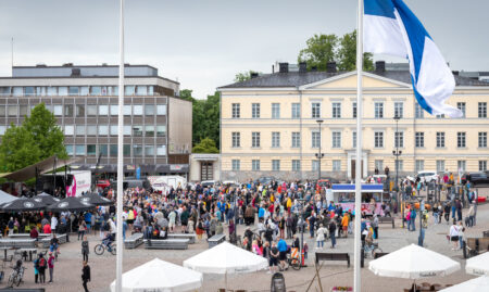 Hämeenlinnan torilla pidetty Leijonien kunniaksi pidetty torijuhla.