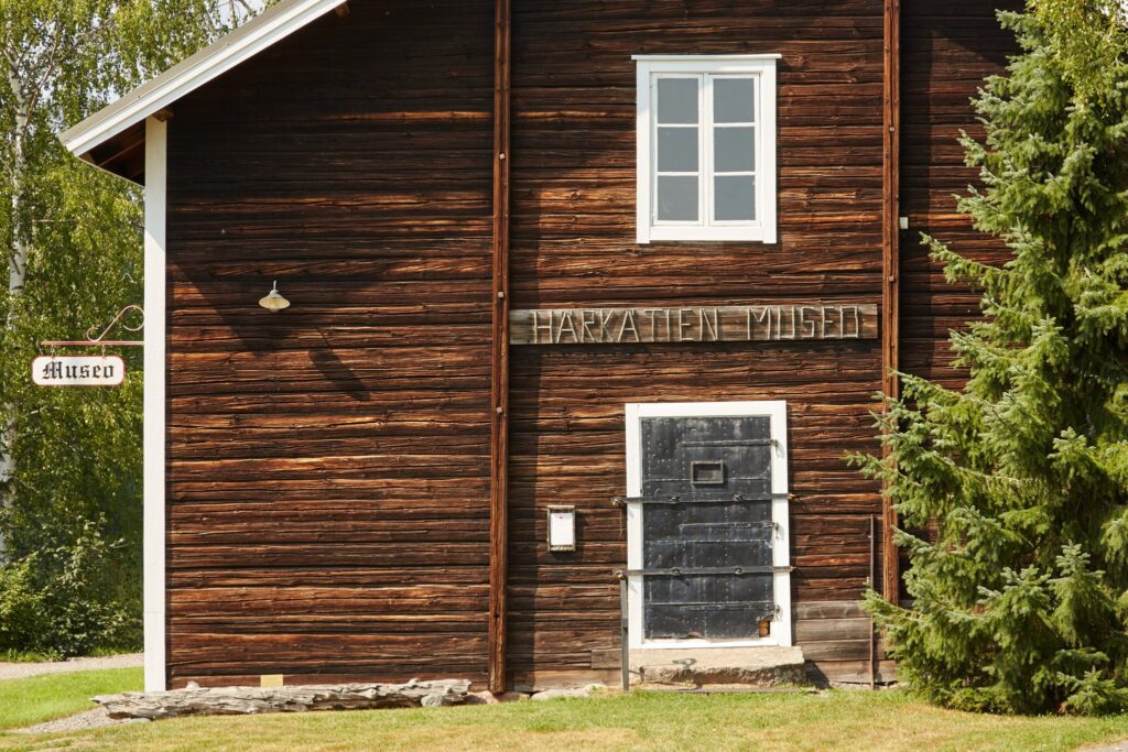 Rengon Härkätien museo