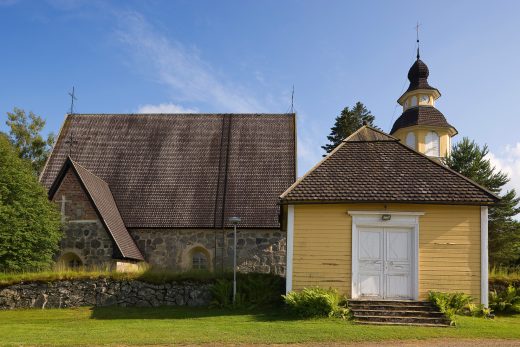Tuulos church building in summer.