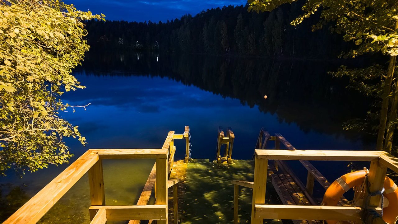 Kaikille avoin kertamaksullinen saunavuoro Ahvenistolla