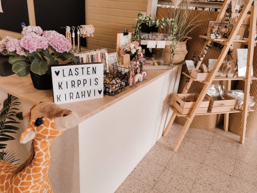 sisäkuva lasten kirpputori Kirahvista